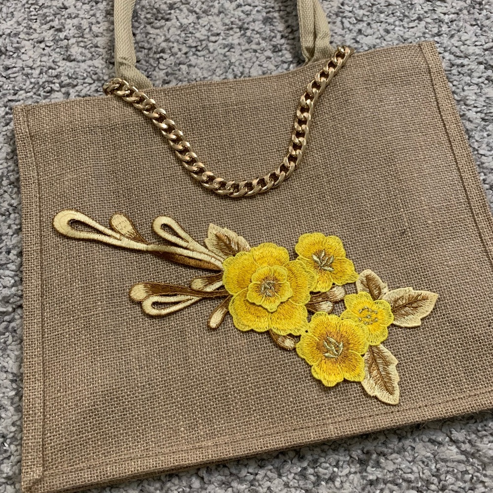 Brown jute tote gold chain yellow flowers